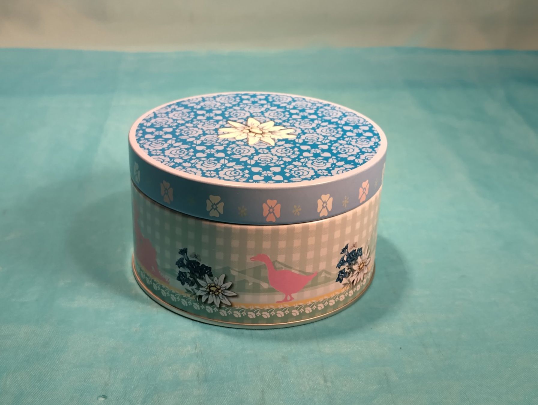 Altro in Decorazioni & Accessori: Blechbüchse mit Edelweiss in 3D – Usato da Bellach venduto da JingleCherry