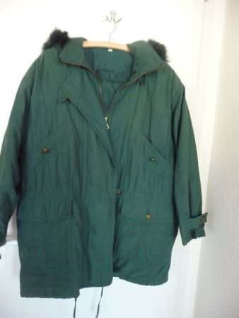 Winterjacke mit Kaputze Gr. 44