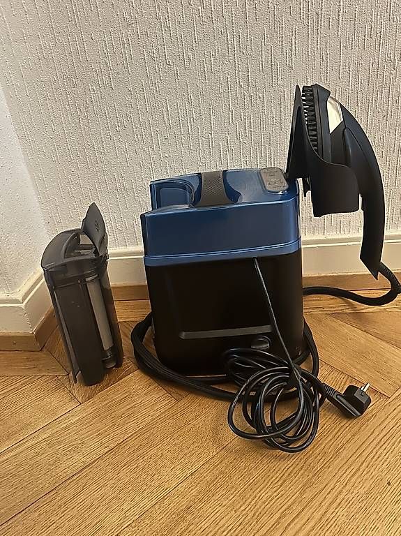 Rowenta Bügeleisen: Fer à repasser / Centrale vapeur Rowenta Cube – Gebraucht aus Lausanne von rit_7dlq 3