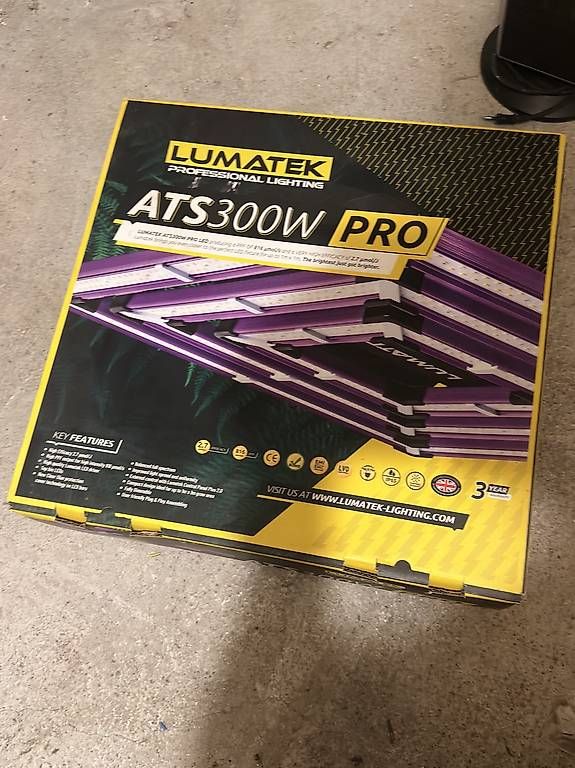 Lampade: Lumatek 300w PRO – Nuovo e nell'imballaggio originale da Claro venduto da pas_82nk