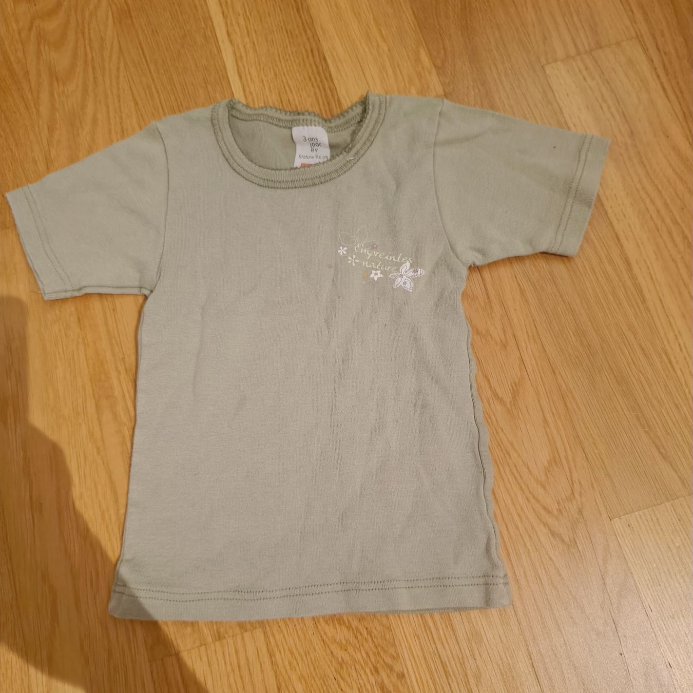 Blusen, T-Shirts & Tops: T-Shirt Grösse 92 – Gebraucht aus Jaberg von urig17.