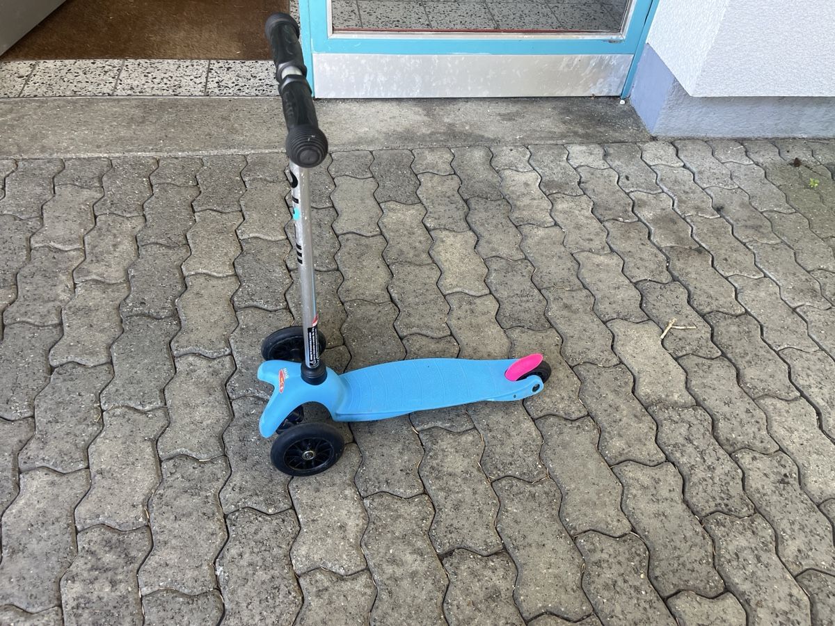 Micro Fahrzeuge für Kinder: Micro Tretroller / Trotti – Gebraucht aus Oberrieden von scubadiveli 2
