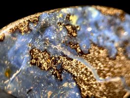 Riesiger Yowah Boulder Opal aus Australien - 77ct