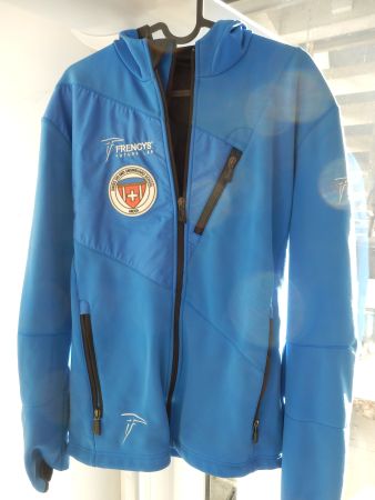 Softshell bleu  avec capuchon en très bon état