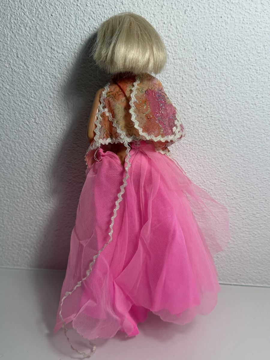 Bambole: BARBIE COSTUME BALL 1990 – Usato da Bedano venduto da VBimby 1