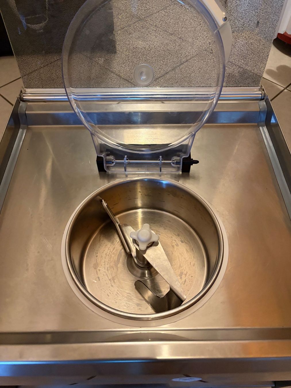 Tutte le macchine: Gelato Pro 3000 Machine à glace – Usato da Syens venduto da NicuBl