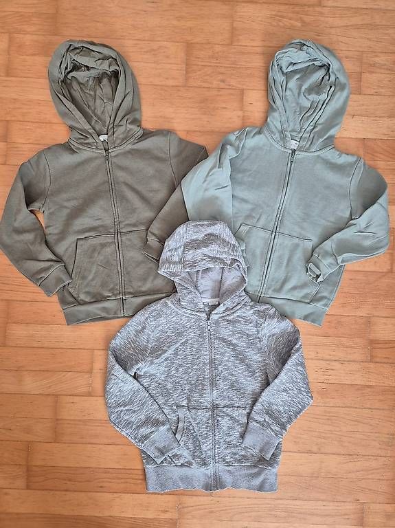 H&M Maglioni & Felpe: 3 Kapuzen Pullover H&M 122/128 – Usato da Wittenbach venduto da MOW9