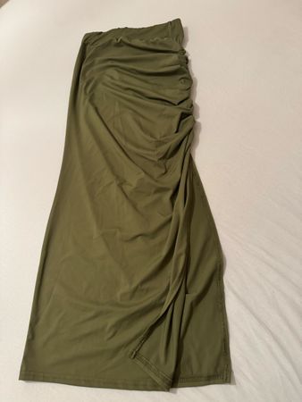 Schicker Sommerrock, Khaki, Gr. S, figurbetont