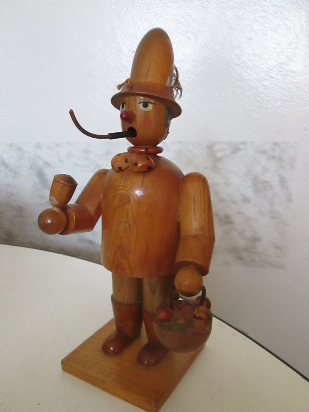 Figurines: Kleiner Holzmann. Räucherstäbchenhalter – D'occasion à Sementina par babucia 8