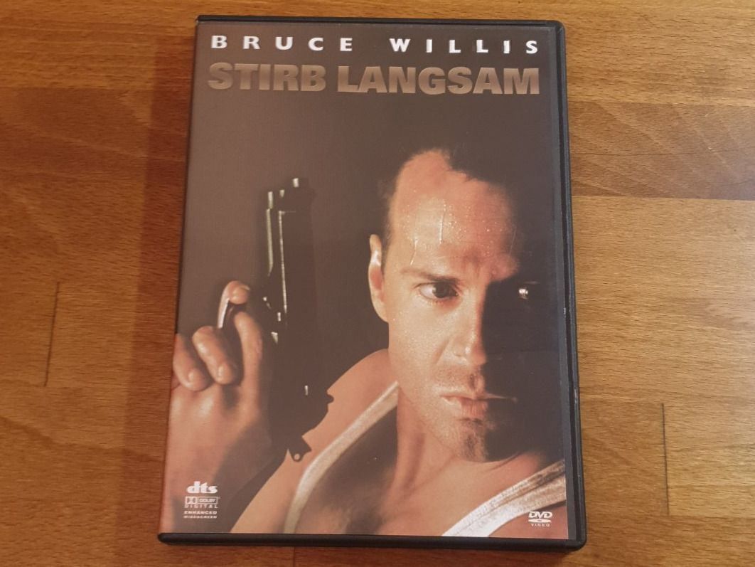 Tutti i DVDs: Stirb Langsam (1988) – Usato da Pfungen venduto da Whitie