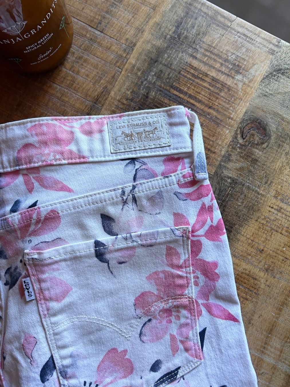 Levi's Jeans: Levis Blumen Jeans - W27 – Usato da Illnau venduto da Monkky 1