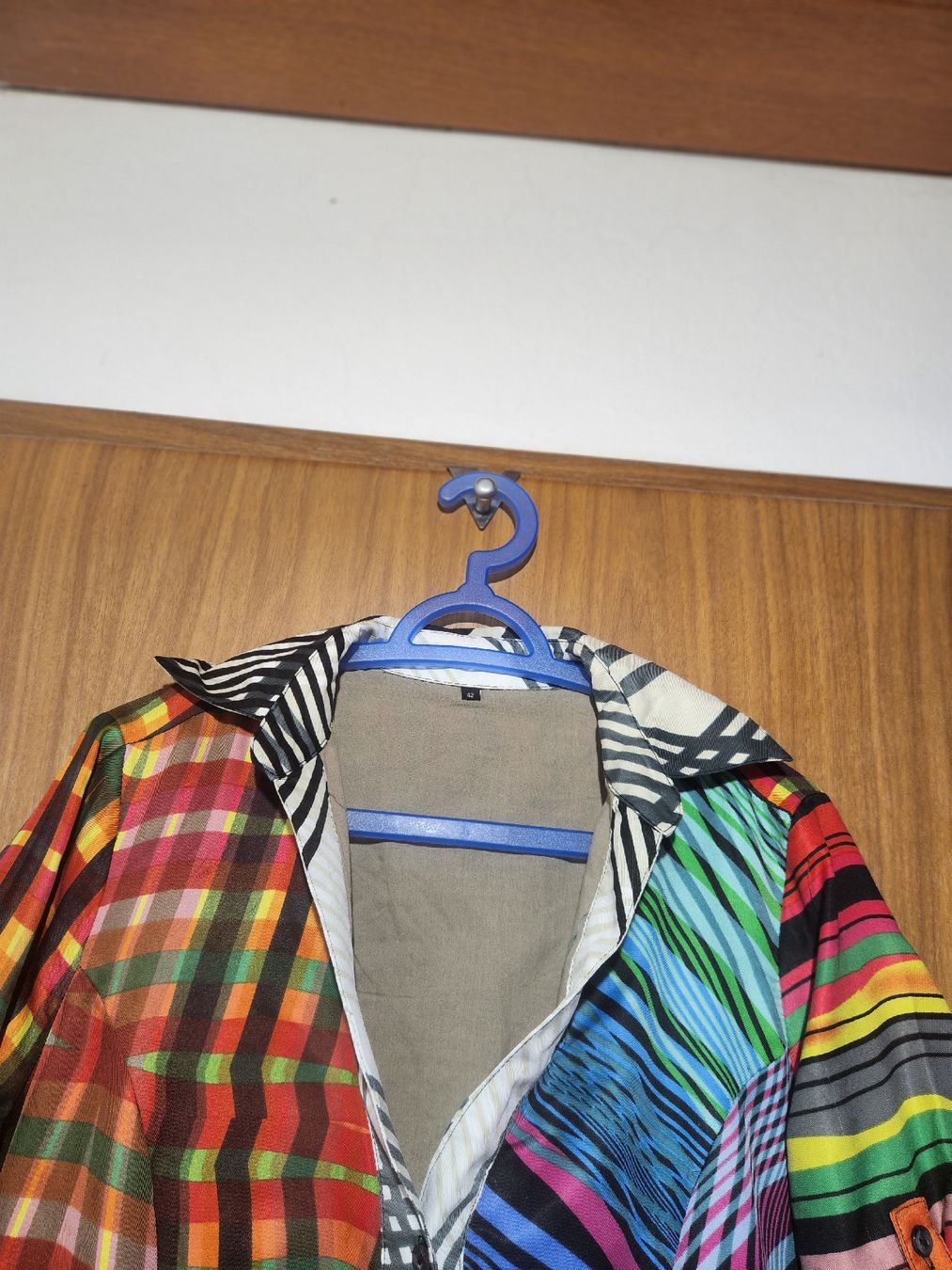 Desigual Vestiti: Robe Desigual Patchwork multicolore Taille 40/ 42 – Usato da Niedergösgen venduto da Eva2410 3