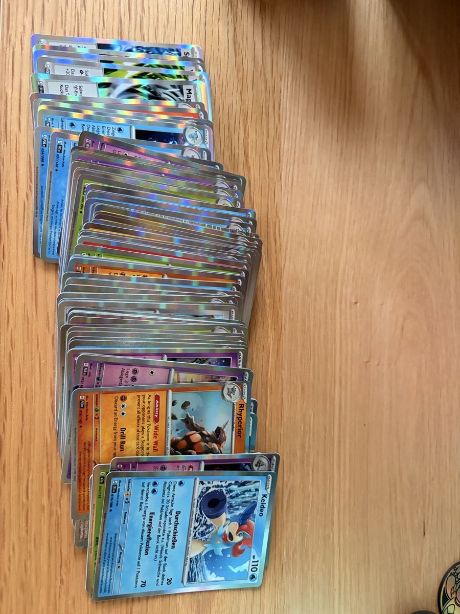 Pokémon Cartes à collectionner: 90 Pokemon Holo Karten  – Neuf avec emballage d'origine à Seelisberg par Ernst_Tr