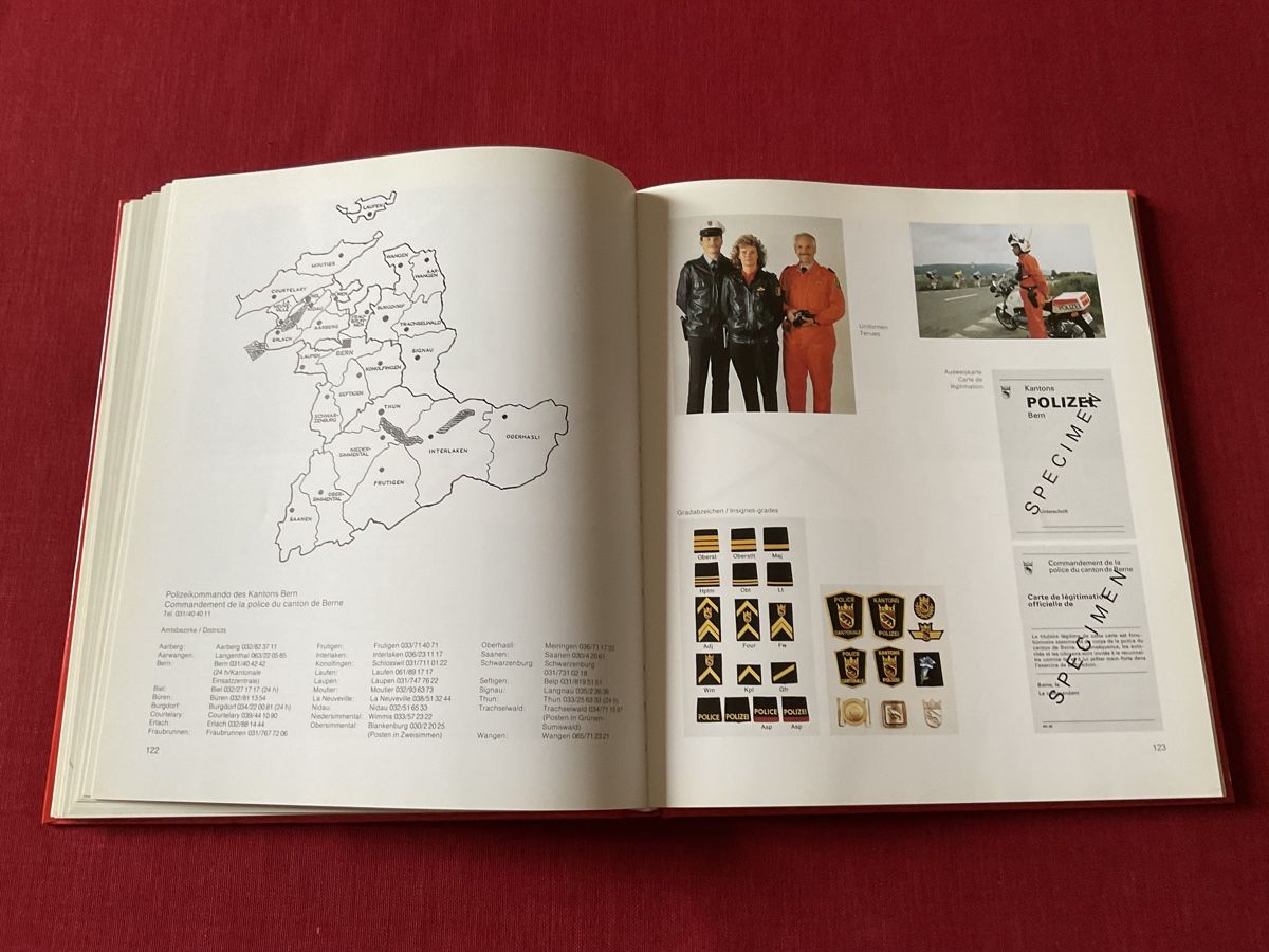 Libri: Buch Kantonale Polizei Schweizer-Geschichte und Uniformen CH – Usato da Lugano venduto da Persepolis 6