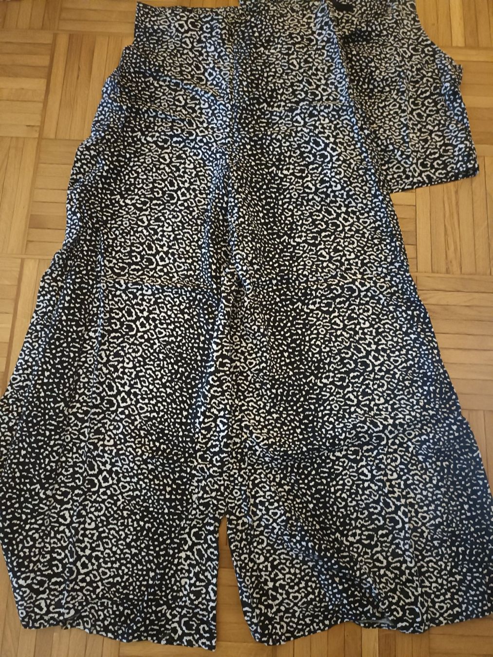Kleiderpakete: Ensemble – Gebraucht aus Grand-Lancy von ana_7y2f 1