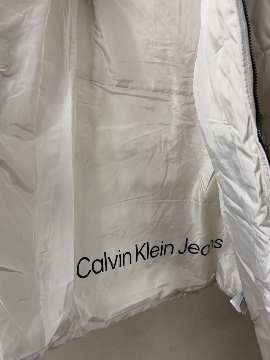 Calvin Klein Giacche: Calvin Klein Winterjacke Damen Grösse L – Nuovo (secondo la descrizione) da Oeschgen venduto da Mich_elle 2
