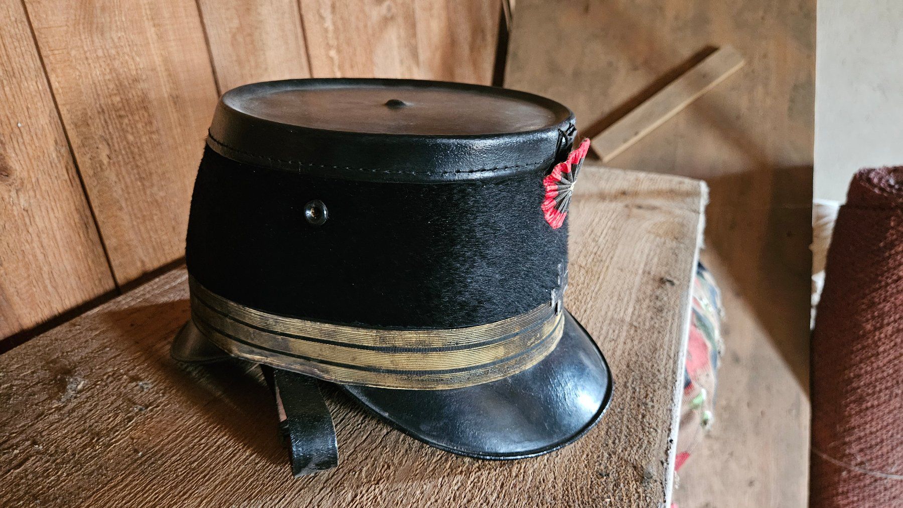 Schweizer Armee Uniformi & Effetti personali: Historischer Schweizer Militär Tschako – Usato da Suhr venduto da Jensdetlef 2