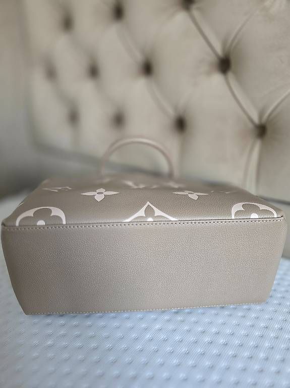 Louis Vuitton Taschen für Damen: Louis Vuitton Petit Palais PM Monogram Empreinte – Gebraucht aus Vogelsang AG von bia_ms5k 1