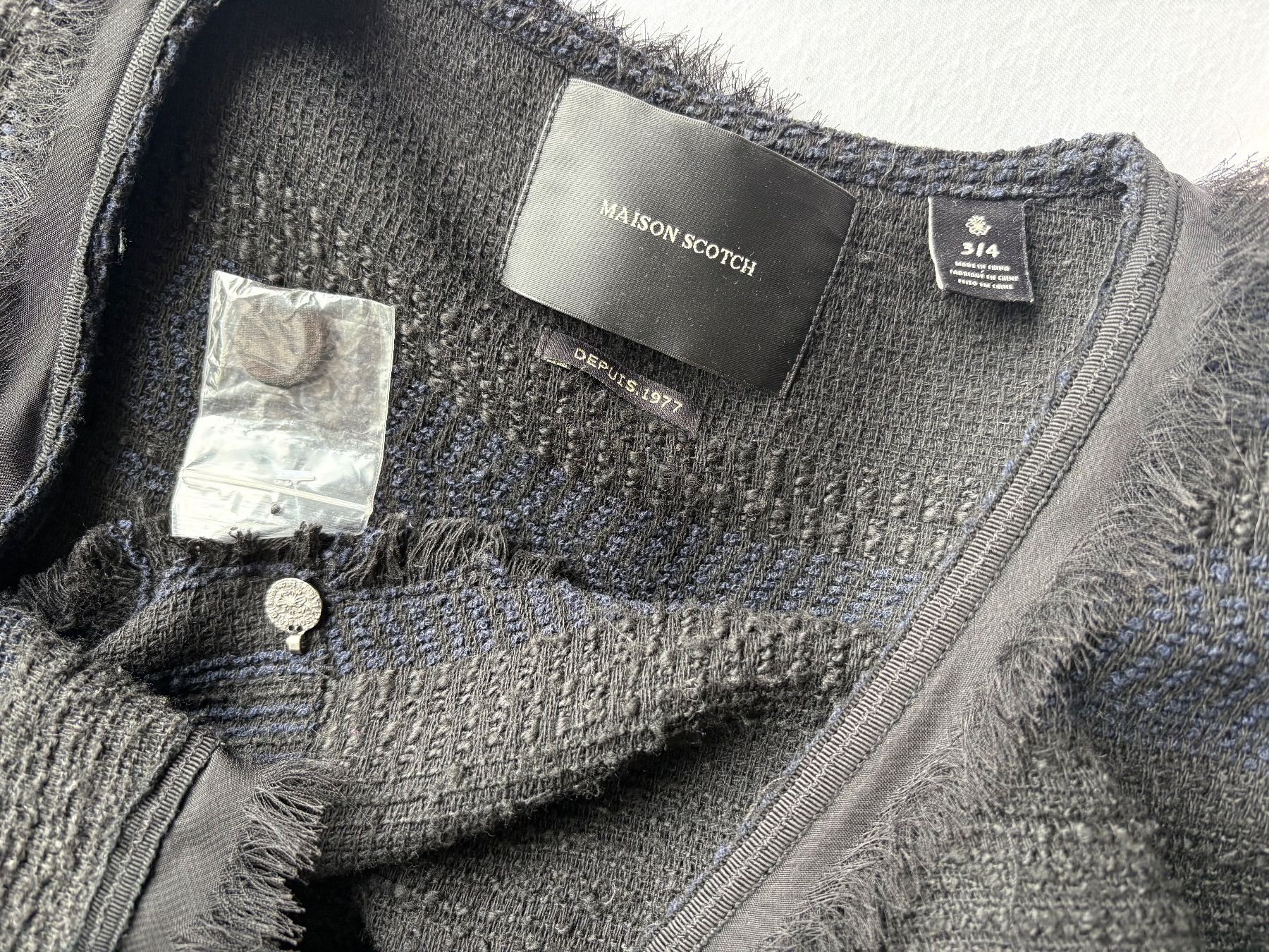 Maison Scotch Jacken: Maison Scotch Strickjacke. Schwarz. Neu – Neu (gemäss Beschreibung) aus Oetwil an der limmat von Sual 2