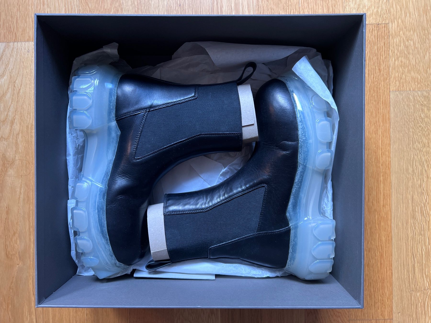 Rick Owens Scarpe da uomo: Rick Owens Bozo Beetle Tractor Boots – Usato da Zürich venduto da inf_86my 1