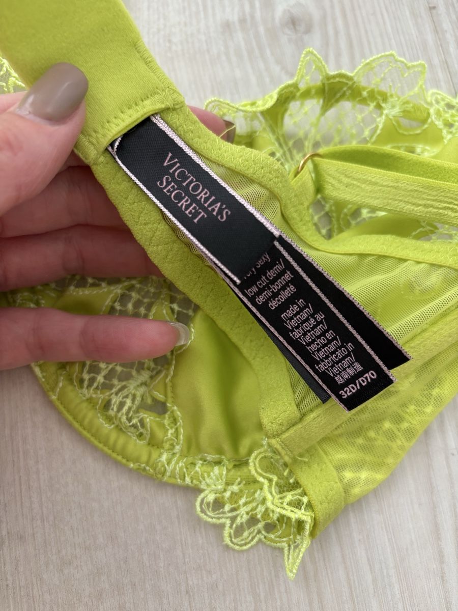 Altra biancheria intima: Victorias Secret Bh – Nuovo (secondo la descrizione) da therwil venduto da ayumi991 1