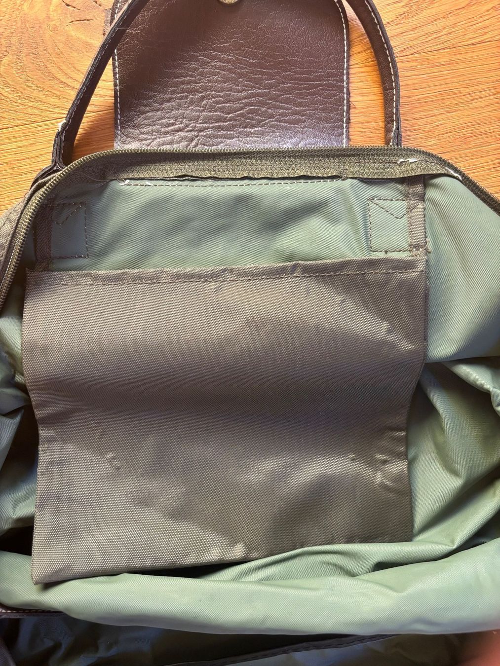 Taschen: Weekender Nylon olivgrün – Gebraucht aus Stallikon von Rsiri 4