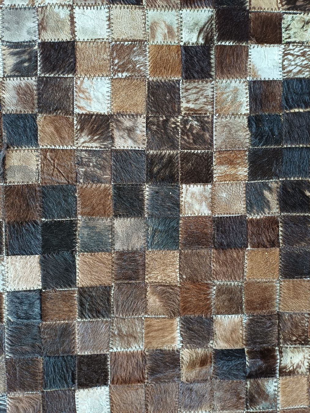 Teppiche: Kuhfell-Teppich, Patchwork, 230x160cm – Gebraucht aus Münchenstein von hbro