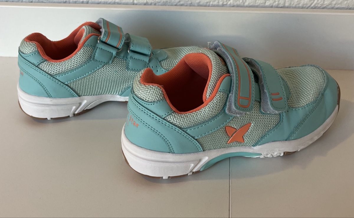 Scarpe per ragazze: Extend Court Star III, Gr. 34 – Usato da Bösingen venduto da Mike2058blau