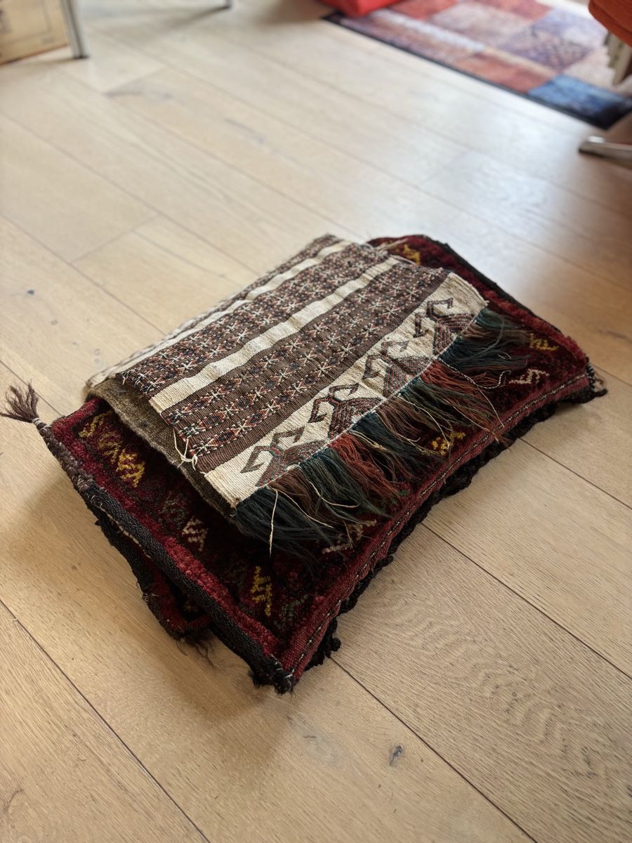 Teppiche: Antike Orient Teppiche - Kelim - Sammlung - Kameltasche – Gebraucht aus Winterthur von JAKU.SPACE 9