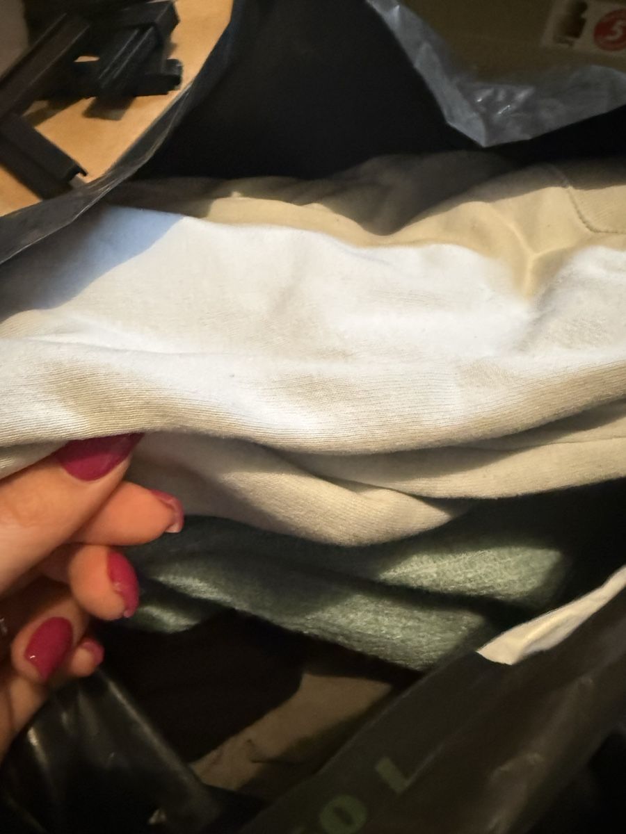 Lotti di vestiti: 60 Liter Kleider – Usato da Winterthur venduto da mag_z5tc