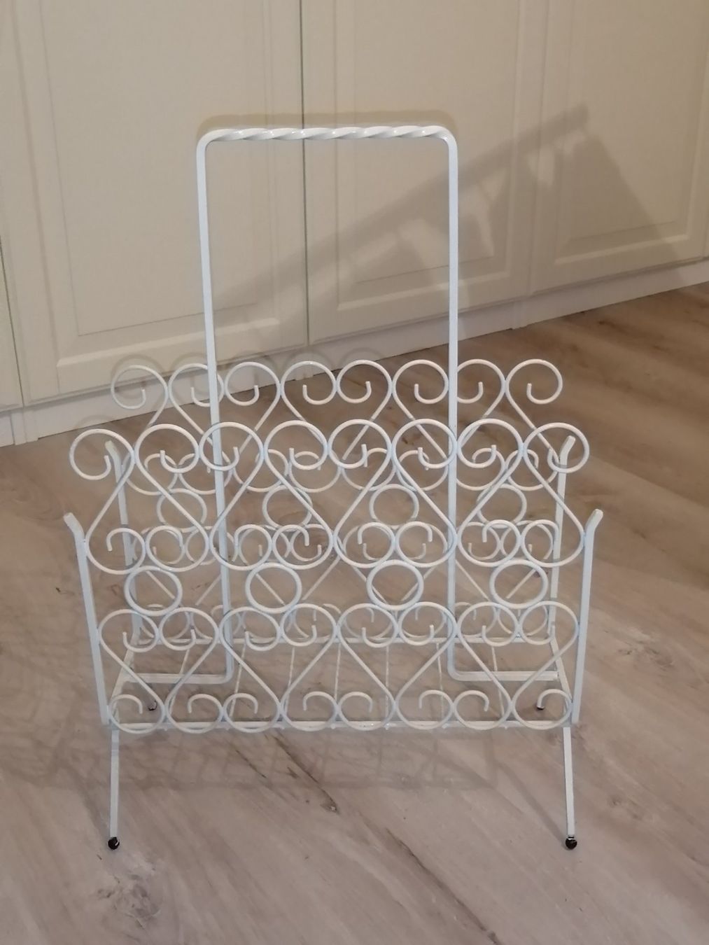 Autres articles pour la maison: Zeitungsständer Shabby Chic – D'occasion à Nunningen par silvermoon68 1