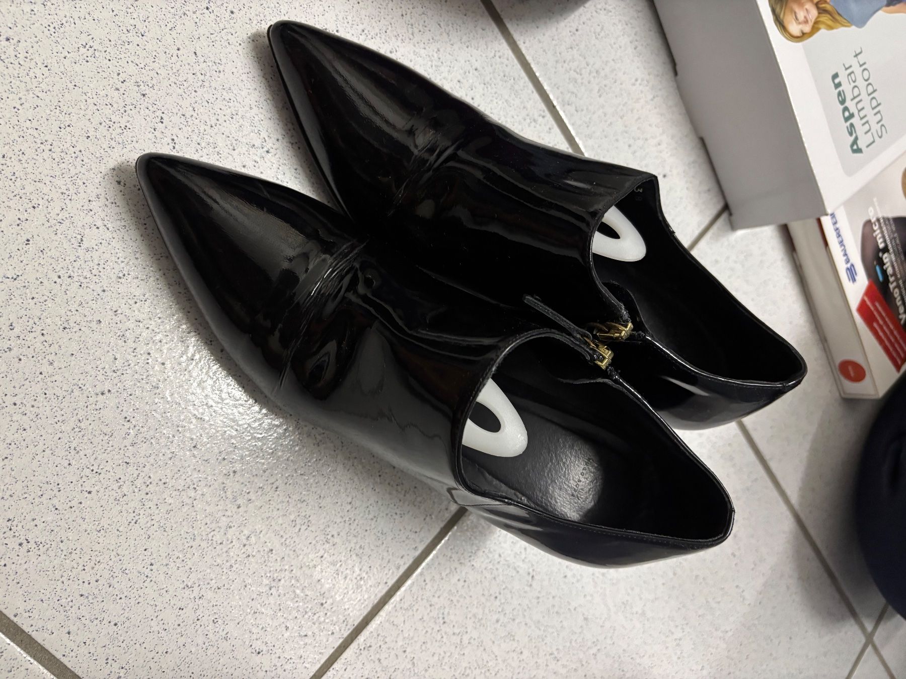 Scarpe da donna: Chaussure Hugo boss – Usato da Meyriez venduto da fminois