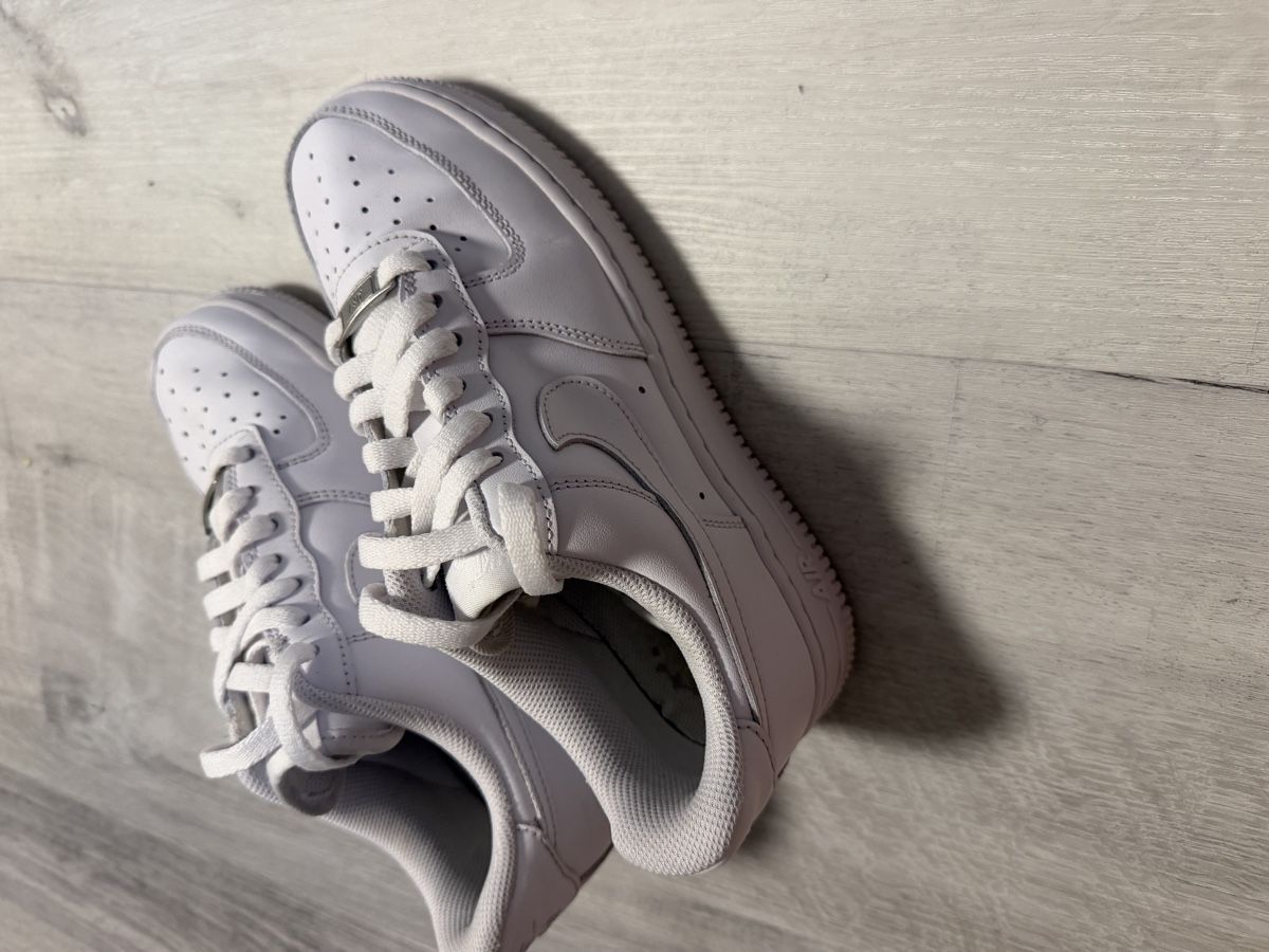 Nike Damenschuhe: Nike Airmax weiss 38 – Gebraucht aus Scheuren von dijamaNt12