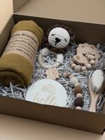 Baby Geschenkset  Musselintuch, Kuschellöwe & Holzspielzeug
