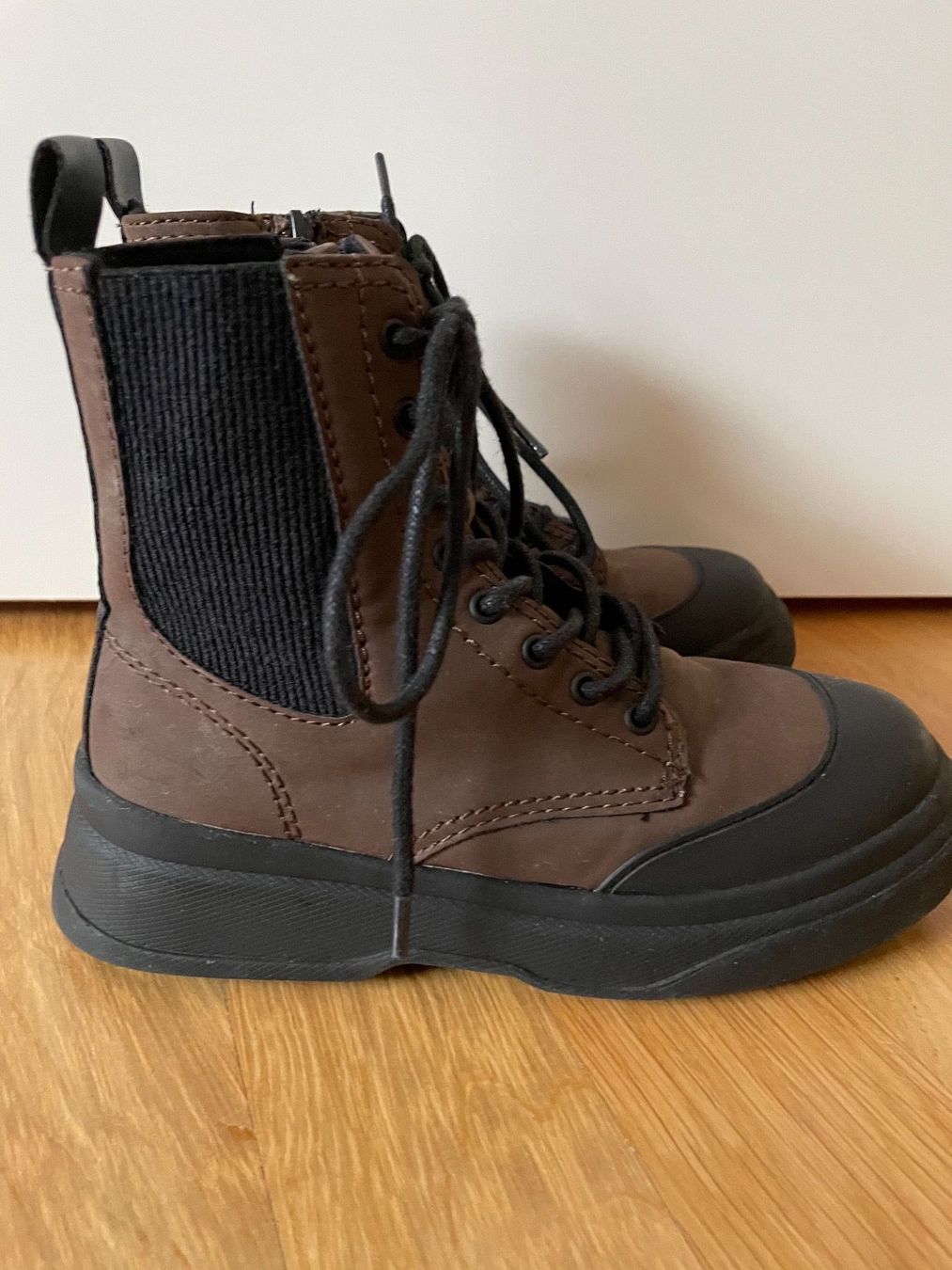 Zara Schuhe für Mädchen: Zara Herbst Frühling Schuhe Gr.32 – Neu (gemäss Beschreibung) aus Baden von eklym 1