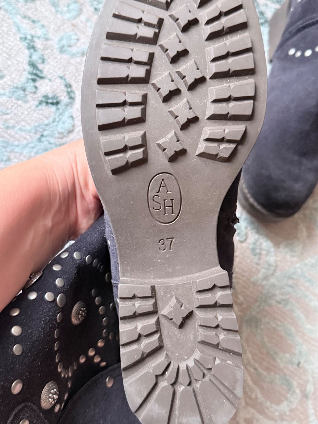 Ash Chaussures femmes: Bottines / bottes en daim Ash t. 37 – Neuf (Voir description) à Grône par ukr_2qbg 5
