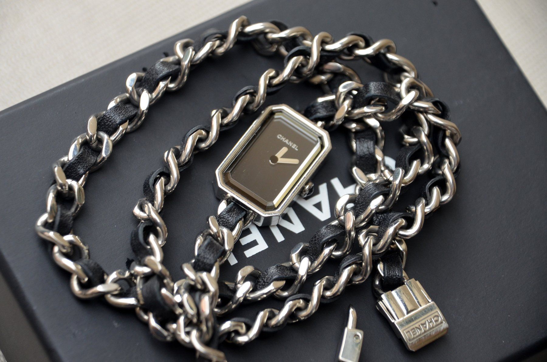 Chanel Orologi: Armbanduhr Chanel Première montre – Usato da Collonges venduto da Auganien 3