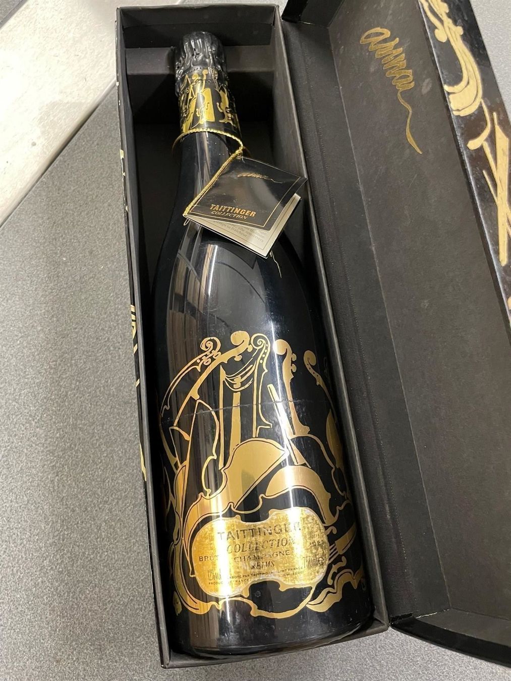 Taittinger Wein: Taittinger Spezial-Kollektion 1981 !!!! – Neu (gemäss Beschreibung) aus Zürich von Basepoint 1