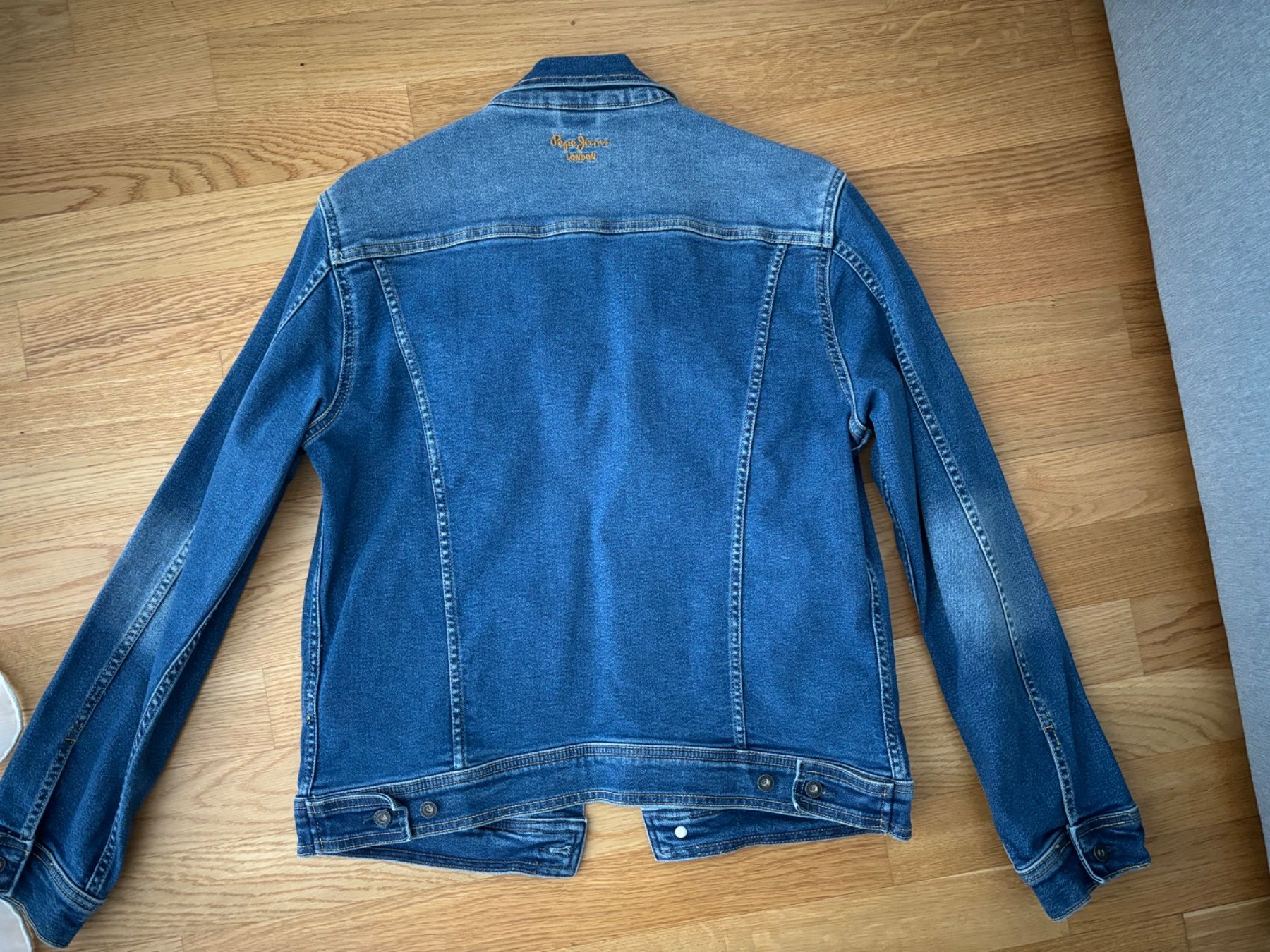 Pepe Jeans Jacken: Pepe Jeans Jeansjacke – Gebraucht aus Duebendorf von tom_lp2m 2