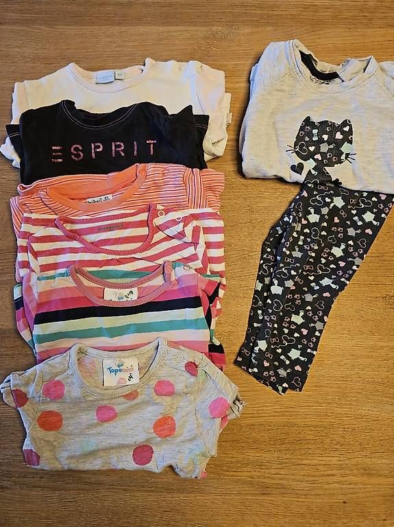 Camicette, T-shirt & Top: Langarmshirts Mädchen Gr 68 – Usato da Elgg venduto da soleo509