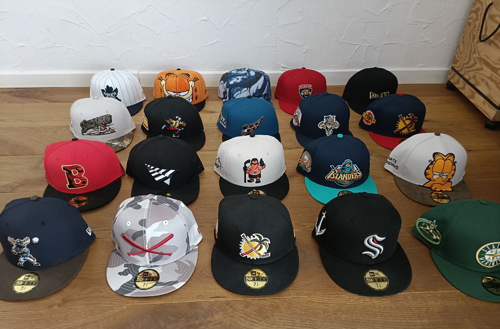 Sonstige Kleidung & Accessoires: New Era Caps – Neu und originalverpackt aus Bachs von NBAJames 2