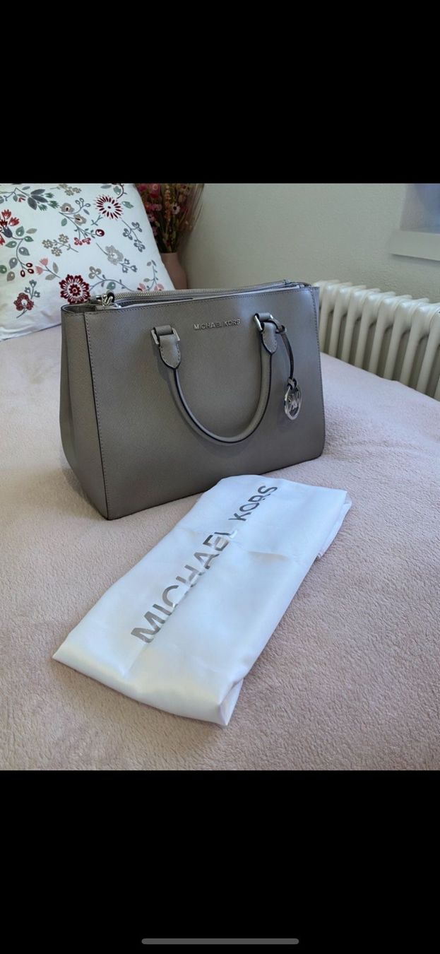 Michael Kors Borse da donna: Handtasche von Michael Kors – Usato da Zofingen venduto da Steffinha01