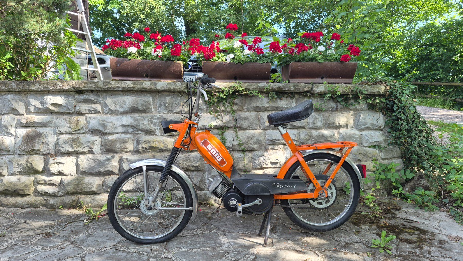 Cyclomoteurs: Solo 710 – Défectueux à Buhwil par Donron0 1