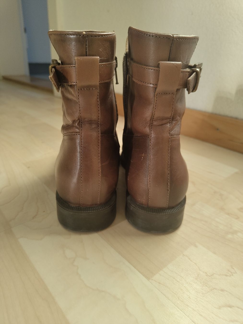 Globus Damenschuhe: Leder Stiefeletten 37 – Gebraucht aus Landquart von gig_jqr7 2