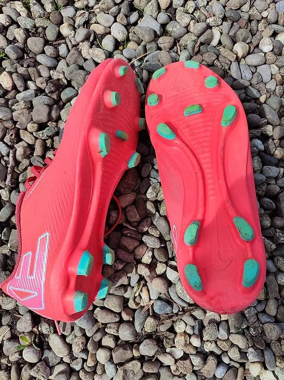 Scarpe da uomo: Fussball Schuhe 38.5 – Usato da Kreulingen venduto da Mathilde014 2