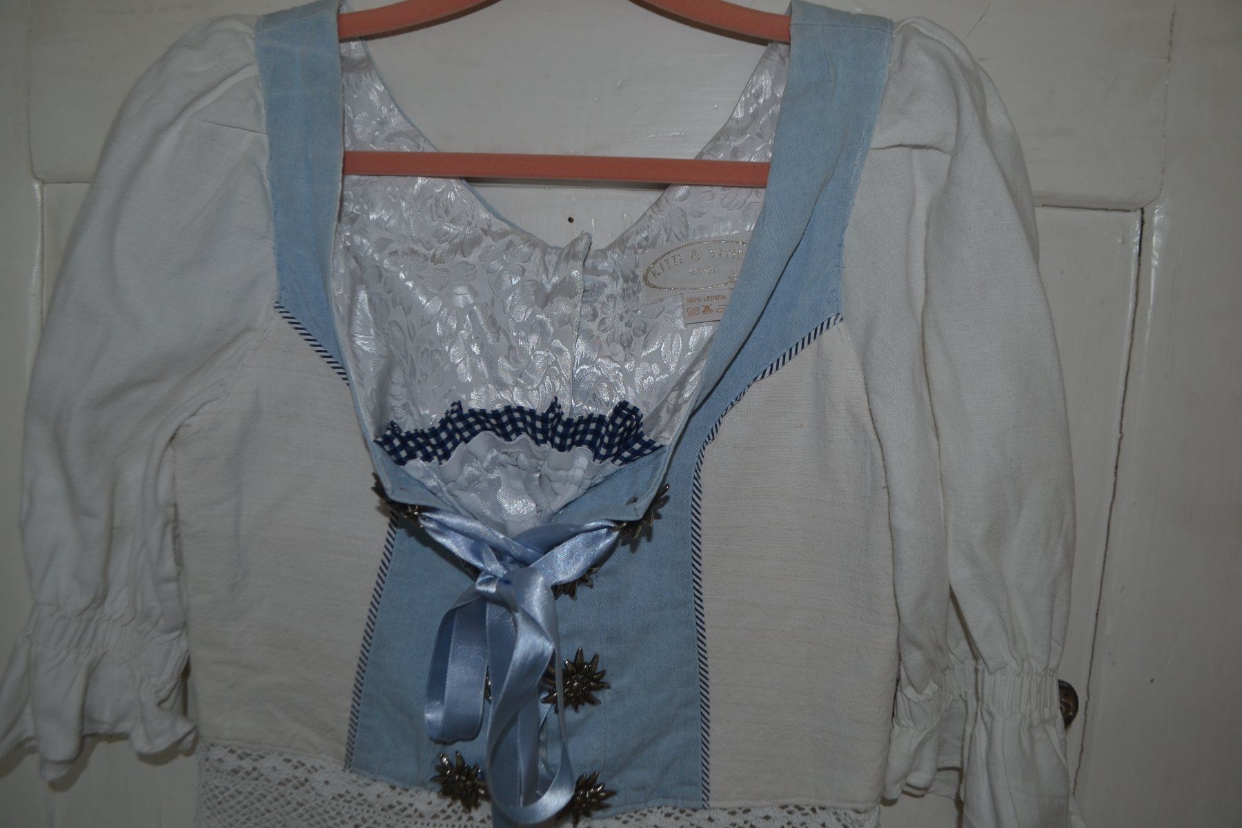 Camicette: Dirndl Bluse Weiss Blau (Spencer)Gr. 40 – Usato da Laupen ZH venduto da chefdom 1