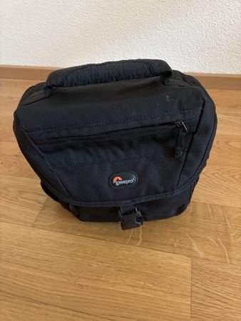 Kameratasche Lowepro schwarz gepolstert guter Zustand