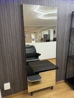 Ayala Friseurspiegel + Barberstuhl – Top Zustand