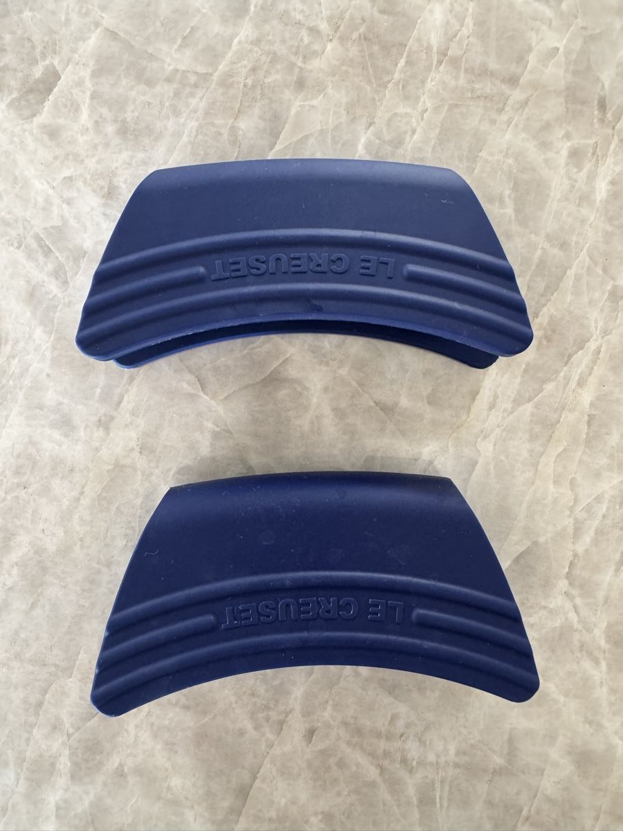 Le Creuset Elettrodomestici da cucina: Le Creuset Pfannen-Griffschützer – Nuovo (secondo la descrizione) da Farnern venduto da allthingspreloved