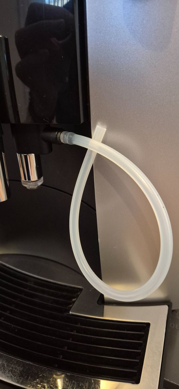 Jura Kaffeemaschinen & Espressomaschinen: Jura Kaffeevollautomat E600 – Gebraucht aus Sursee von Marcelo.22 4